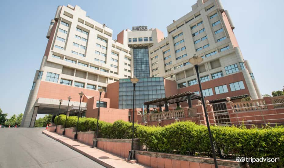 Suryaa guests near Russian Spa Centre